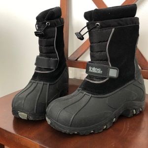 Big boy’s winter boots